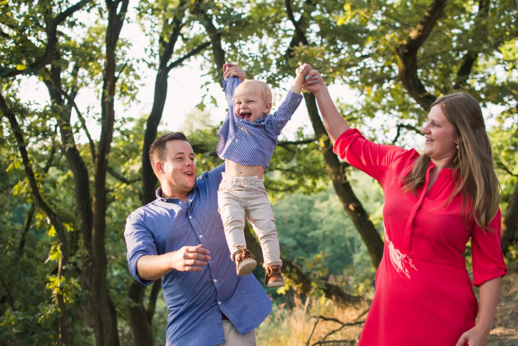 Frania fotografie Turnhout kempen Antwerpen familiefoto gezinsfoto fotografie fotosessie fotoshoot familie van drie 3 mama papa baby kind peuter